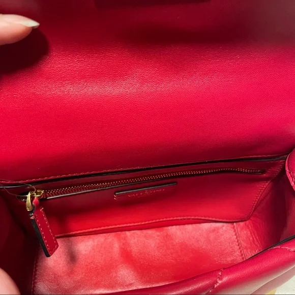 VALENTINO GARAVANI Roman Stud Medium Quilted Chain Shoulder Bag Red - Picture 10 of 16